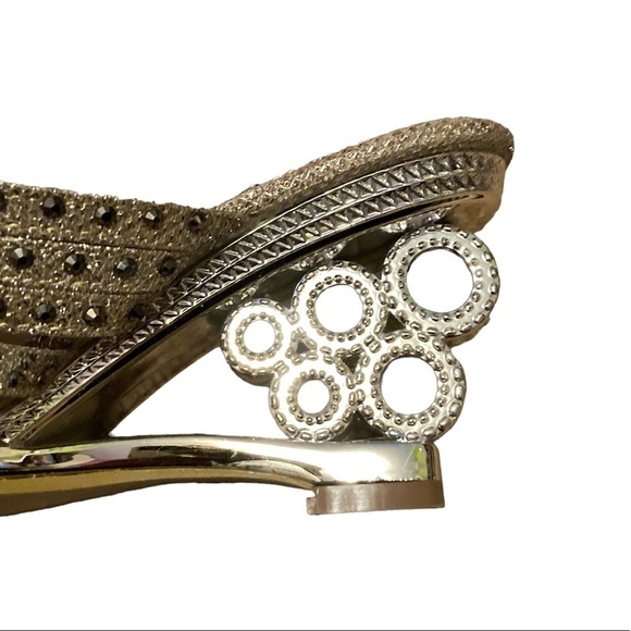 L’Amour Sz 42 (9) Sandals Gold Tone Sparklie NWOT. Christmas Party Perfect - Picture 6 of 9